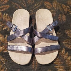 Vionic Kira Silver Sandals